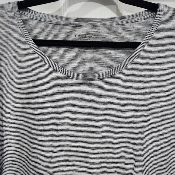 Talbots Woman Navy Blue & White Striped Scoop Neck Blouse in Size 2X - Picture 3 of 12